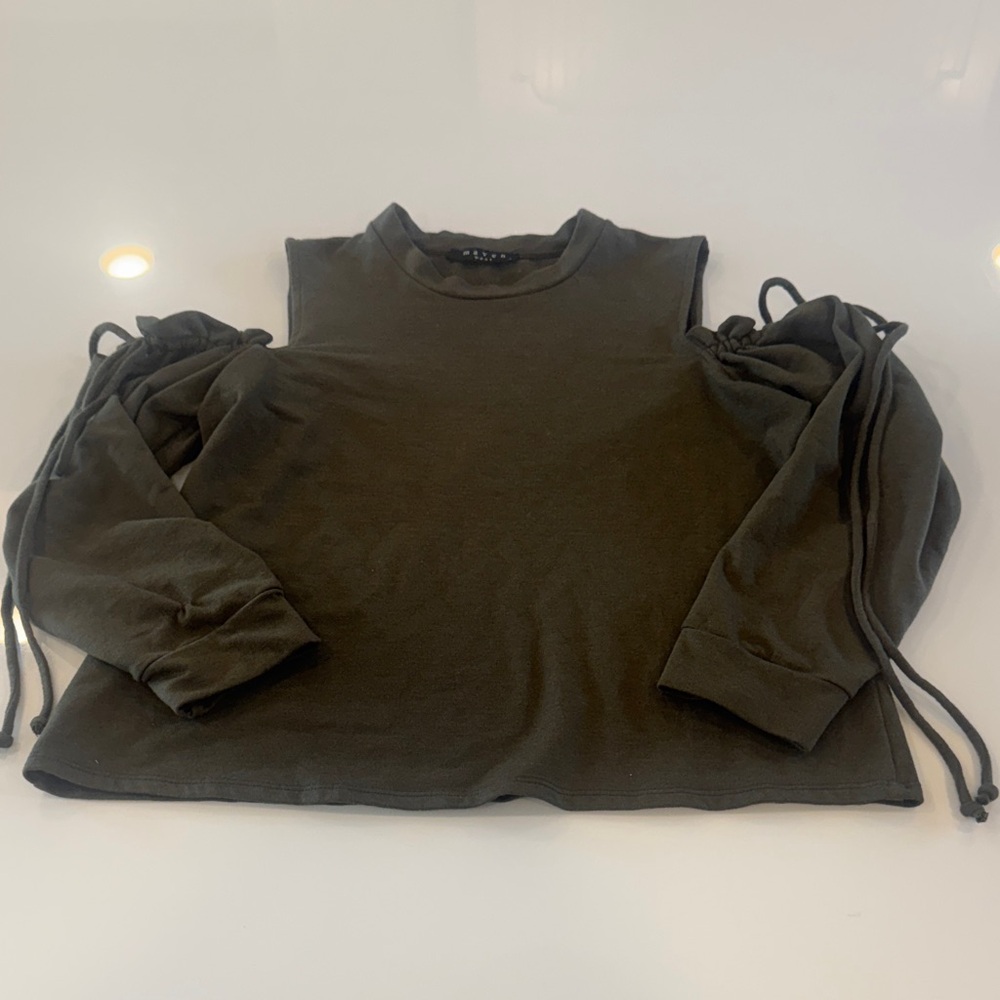 Maven West Olive Green Cold Shoulder Top size Small
